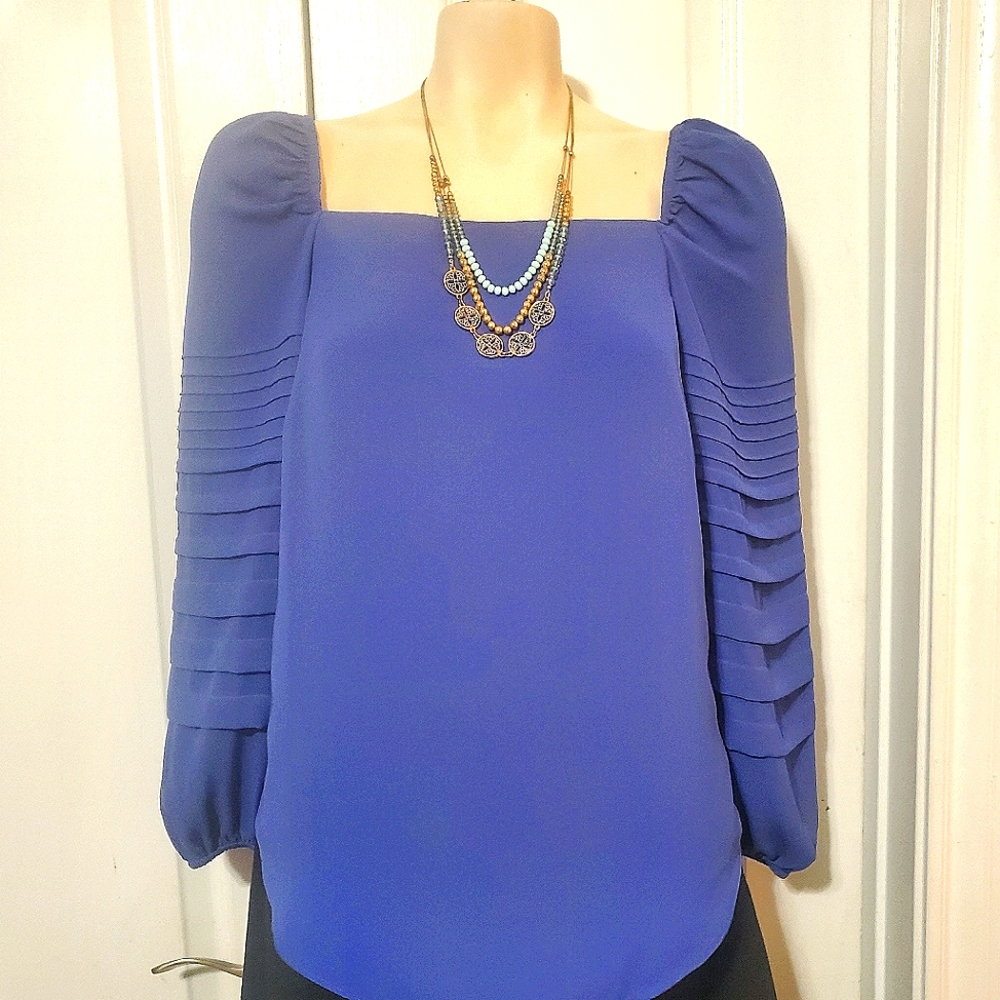 Anne Taylor Lavender Pintucked Sleeve Square Neck Top